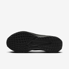Load image into Gallery viewer, Nike Quest 6