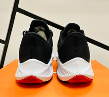 Load image into Gallery viewer, Nike Air Zoom Winflo 8