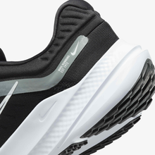 Load image into Gallery viewer, NIKE QUEST 5
