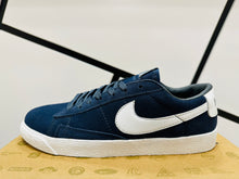 Load image into Gallery viewer, SB BLAZER SUEDE BLUE
