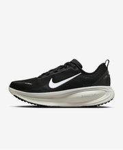 Load image into Gallery viewer, Nike Vomero 18