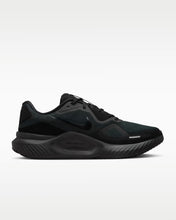 Load image into Gallery viewer, Nike Structure 26 (HJ1102-001)