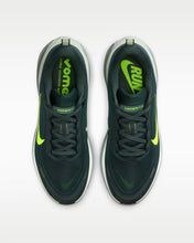 Load image into Gallery viewer, Nike Vomero Plus