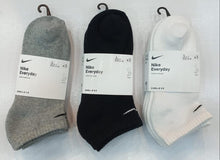 Load image into Gallery viewer, NIKE EVERYDAY CUSHIONED TRAINING LOW SOCKS (3 PAIRS)