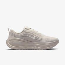 Load image into Gallery viewer, Nike Vomero Plus