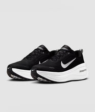 Load image into Gallery viewer, Nike Vomero Plus
