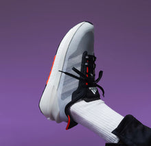 Load image into Gallery viewer, Adidas Avryn Shoes