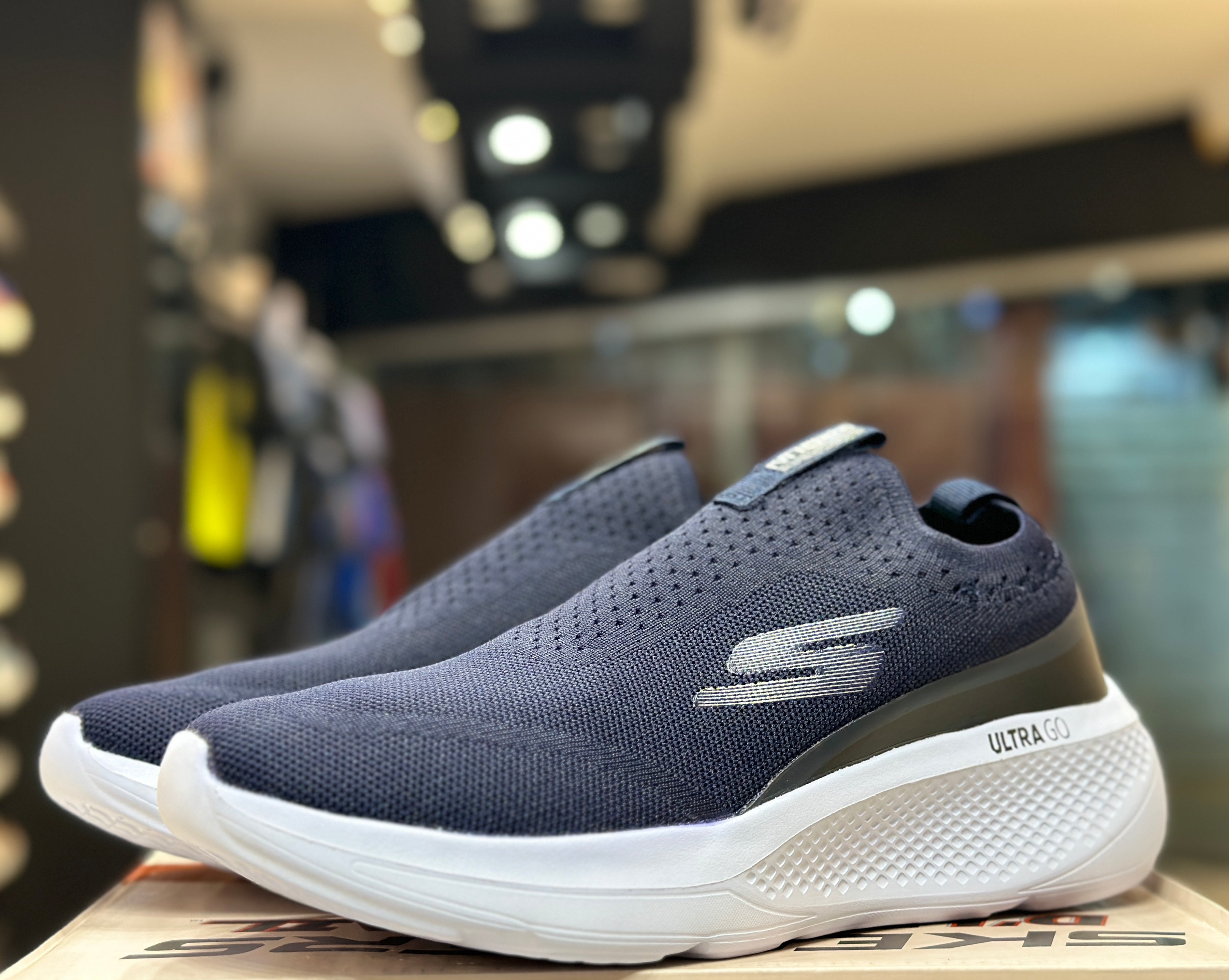 Skechers GO RUN Elevate Upraise Affinity