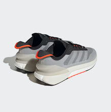 Load image into Gallery viewer, Adidas Avryn Shoes