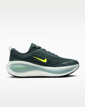 Load image into Gallery viewer, Nike Vomero Plus