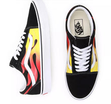 Load image into Gallery viewer, Vans Of The Wall Old Skool - Flame