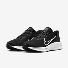 Load image into Gallery viewer, Nike Quest 6