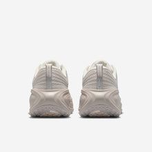 Load image into Gallery viewer, Nike Vomero Plus