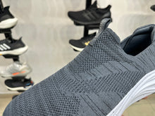 Load image into Gallery viewer, Skechers Vapor Foam Slip Ons