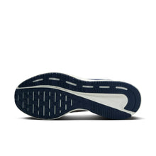 Load image into Gallery viewer, Nike Run Swift 3 (DR2695-009)