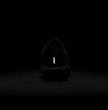 Load image into Gallery viewer, Nike Winflo 11
