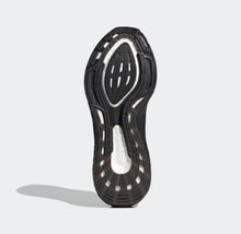 Load image into Gallery viewer, Adidas Ultraboost 22