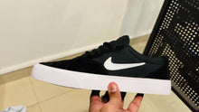 Load and play video in Gallery viewer, Nike SB Chron SLR