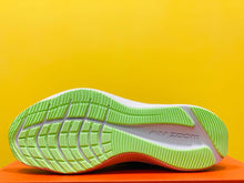 Load image into Gallery viewer, Nike Air Zoom Winflo 7