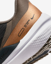 Load image into Gallery viewer, Nike Winflo 9