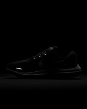 Load image into Gallery viewer, Nike Vomero 16