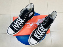 Load image into Gallery viewer, Converse Chuck Taylor All Star 70 HI