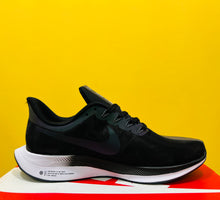 Load image into Gallery viewer, Nike Air Zoom Pegasus 35 Turbo