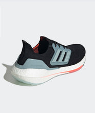 Load image into Gallery viewer, Adidas Ultraboost 22
