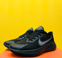 Load image into Gallery viewer, Nike Air Zoom Winflo 8