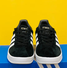 Load image into Gallery viewer, Adidas Broomfield Shoes