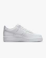 Load image into Gallery viewer, Nike Air Force 1 '07