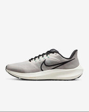 Load image into Gallery viewer, Nike Air Zoom Pegasus 39