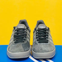 Load image into Gallery viewer, Adidas Broomfield Shoes