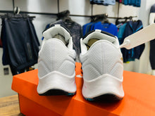 Load image into Gallery viewer, Nike Air Zoom Pegasus 38