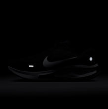 Load image into Gallery viewer, Nike Journey Run
