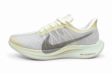 Load image into Gallery viewer, Nike Air Zoom Pegasus 35 Turbo
