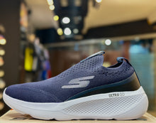 Load image into Gallery viewer, Skechers GO RUN Elevate - Upraise
