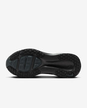 Load image into Gallery viewer, Nike Vomero 18
