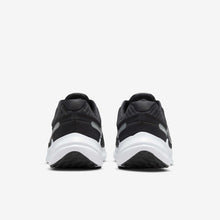 Load image into Gallery viewer, NIKE QUEST 5
