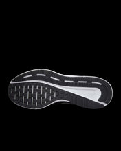 Load image into Gallery viewer, Nike Run Swift 3
