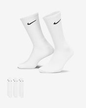 Load image into Gallery viewer, NIKE EVERYDAY CUSHIONED TRAINING CREW SOCKS (3 PAIRS)
