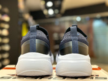 Load image into Gallery viewer, Skechers GO RUN Elevate - Upraise
