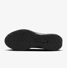 Load image into Gallery viewer, Nike Winflo 11
