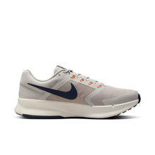 Load image into Gallery viewer, Nike Run Swift 3 (DR2695-009)
