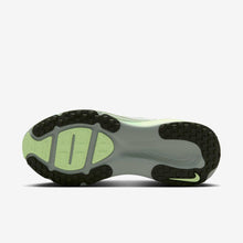 Load image into Gallery viewer, Nike Vomero 18
