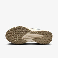 Load image into Gallery viewer, Nike Quest 6
