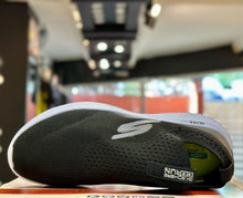 Load image into Gallery viewer, Skechers GO RUN Elevate - Upraise
