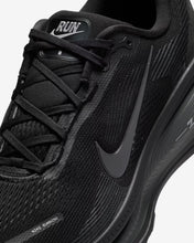 Load image into Gallery viewer, Nike Vomero 18

