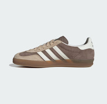 Load image into Gallery viewer, Adidas GAZELLE INDOOR SHOES
