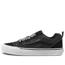 Load image into Gallery viewer, Vans Of The Wall Knu Skool

